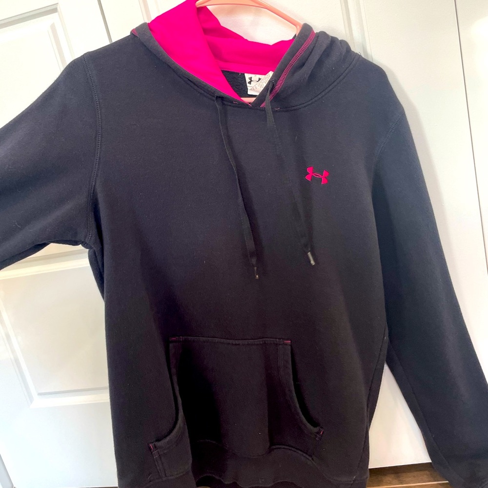 UNDER ARMOR SWEATSHIRT